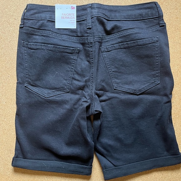 Bermuda Low Rise Jean Shorts - Picture 6 of 6